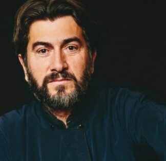 «Ευτυχία είναι να είσαι χρήσιμος στον διπλανό σου»: Το νόημα της ζωής σε 12 φράσεις του Πατέρα Αντώνιου