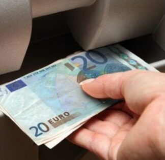 828€ «στο χέρι» από νέο πρόγραμμα ΟΑΕΔ