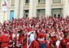 ΧΡΙΣΤΟΥΓΕΝΝΑ στον ΠΕΙΡΑΙΑ: Εκατοντάδες Αγιοβασίληδες στον Πειραιά (ΦΩΤΟ)