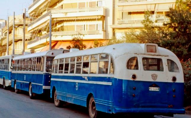 Τα αξέχαστα θρυλικά μπλε λεωφορεία που κατασκευάζονταν στην Ελλάδα και ένωναν τις γειτονιές με το κέντρο - Εικόνα 3