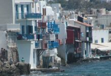Μύκονος: Θρήνος για τον θάνατο 21χρονου οδηγού σε τροχαίο δυστύχημα. Ακαριαίο το τέλος του