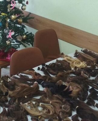 Ροδόπη: 180 γυναίκες έκοψαν τα μαλλιά τους για καρκινοπαθείς