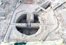 Συγκλονιστικά αρχαιολογικά ευρήματα δίπλα στον “Γρύπα Πολεμιστή” στην Πύλο – Ανακαλύφθηκαν ασύλητοι θολωτοί τάφοι.
