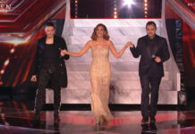 X Factor τελικός: H φαντασμαγορική έναρξη και η εκθαμβωτική Δέσποινα Βανδή (vid+pics)