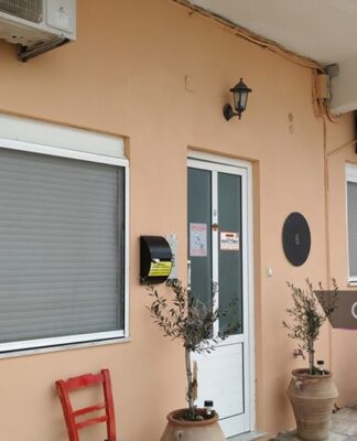Τραγωδία στο Ηράκλειο: Μητέρα ενός 4χρονου παιδιού η 33χρονη που δολοφονήθηκε από τον σύζυγό της