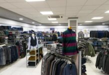 Λουκέτο σε πολυεθνική αλυσίδα ένδυσης στην Ελλάδα (ΦΩΤΟ)