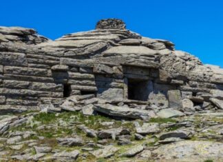 Δρακόσπιτα Εύβοιας: Ένα από τα μεγαλύτερα μυστήρια της αρχαιολογίας..