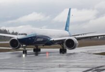 Boeing: Ο «γίγας» των αιθέρων 777Χ ξεκίνησε την παρθενική του πτήση (ΒΙΝΤΕΟ)