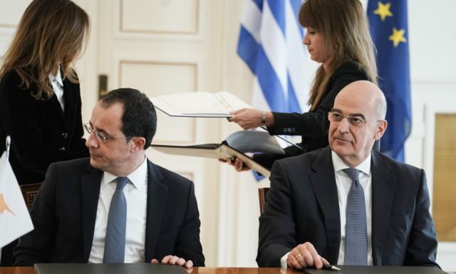 Μήνυμα σε Τουρκία με μνημόνιο συνεργασίας Ελλάδας και Κύπρου