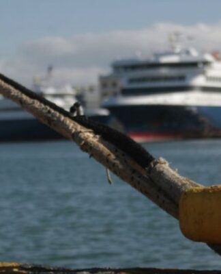 ΑΠΕΡΓΙΑ ΠΛΟΙΩΝ: Δεμένα τα πλοία στον Πειραιά – Δείτε πότε
