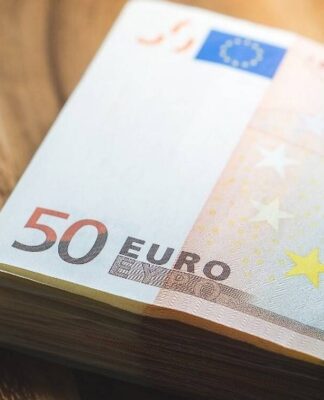 ΟΑΕΔ: Είσαι άνεργος; Δες αν δικαιούσαι επίδομα έως 720 ευρώ