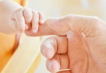 Επίδομα γέννας: Πώς θα κάνετε την αίτηση στο epidomagennisis.gr
