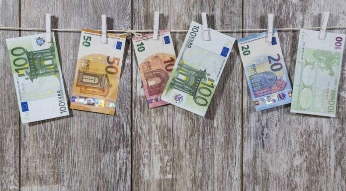 Πόθεν Έσχες: Προσοχή! Λήγει η προθεσμία σε 9 ημέρες – Τσουχτερά πρόστιμα για τους «ξεχασιάρηδες»