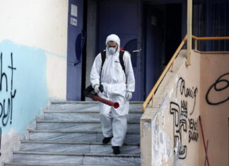 Κοροναϊός στην Ελλάδα: Κλειστά σχολεία σε όλη τη χώρα λόγω COVID-19