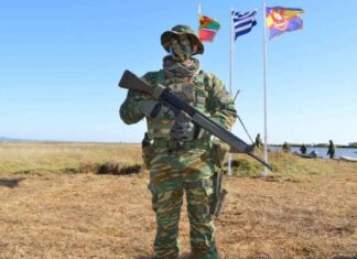 Μεταναστευτικό: Μπαίνει στη «μάχη» και ο Στρατός – Μετακινούνται δυνάμεις στα σύνορα με Τουρκία
