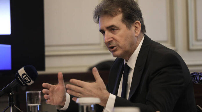 ΧΡΥΣΟΧΟΪΔΗΣ: Όσοι αστυνομικοί επιστρέψουν από Έβρο και νησιά θα ενταχθούν στην επιτήρηση των μέτρων