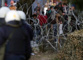 ΣΟΚΑΡΙΣΤΙΚΟ ΒΙΝΤΕΟ: «Αλλάχ Ακμπάρ» και «Κάψτε τα ελληνικά σκυλιά» φωνάζουν οι μετανάστες στον Έβρο