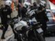 ΑΠΙΣΤΕΥΤΟ: 27χρονη έβηξε στο πρόσωπο αστυνομικού και συνελήφθη