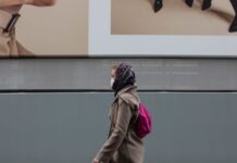 ΚΟΡΩΝΟΪΟΣ: Συγκλονίζει Ελληνίδα που ζει στην Ιταλία: “Μην κάνετε το ίδιο λάθος”
