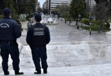 ΚΟΡΩΝΟΪΟΣ: Έσπασε την καραντίνα και τον κατέδωσε η μάνα του!