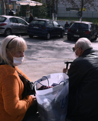 Κοροναϊός στην Ελλάδα: Συναγερμός για τις ευπαθείς ομάδες – Ποιες είναι και τι να προσέξουν