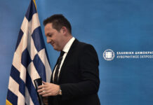Κοροναϊός – Πέτσας: Θεσπίζεται άδεια ειδικού σκοπού σε γονείς με πλήρεις αποδοχές