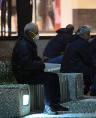 Κορονοϊός: Πρόβλεψη σοκ επιδημιολόγου – «Έως και 50.000 κρούσματα στην Ελλάδα»