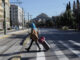 ΚΟΡΩΝΟΪΟΣ: Φεύγουν από την Αθήνα για χωριά και εξοχικά -Ανησυχία στα νησιά, ζητούν μέτρα