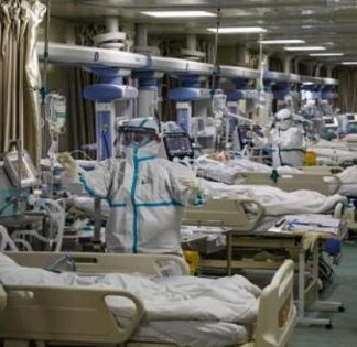ΣΥΓΚΙΝΗΤΙΚΟ: Συγγενείς αποχαιρετούν τους μελλοθάνατους στην Ιταλία μέσω βιντεοκλήσης