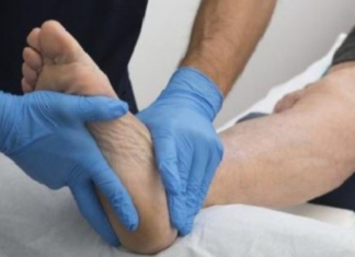 ΠΡΟΣΟΧΗ: Αυτά είναι τα συμπτώματα της κακής κυκλοφορίας του αίματος στα πόδια