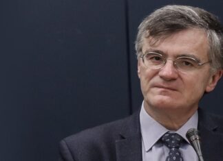 ΣΩΤΗΡΗΣ ΤΣΙΟΔΡΑΣ: Πολύτεκνος, ψάλτης και διακεκριμένος Καθηγητής Λοιμωξιολόγος