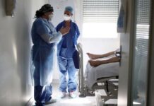 ΚΟΡΩΝΟΪΟΣ: Δείτε τι μπορεί να προκαλέσει στις νεότερες ηλικίες