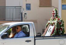 Αίγιο: Αφαιρέθηκαν οι πινακίδες από το αυτοκίνητο που μετέφερε την εικόνα της Παναγίας Τρυπητής – Δόθηκε και πρόστιμο 150 ευρώ