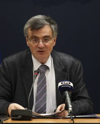 Κορονοϊός – Ελπιδοφόρα μηνύματα από ενδοφλέβιο φάρμακο: Τι είπε ο Τσιόδρας
