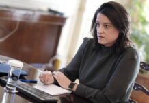 Κεραμέως: Μέσα στον Ιούνιο ξεκινούν οι Πανελλαδικές