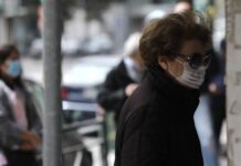 Υφασμάτινη μάσκα: Πού, πότε και πώς θα τη φοράμε – Τι ανακοίνωσε ο Τσιόδρας