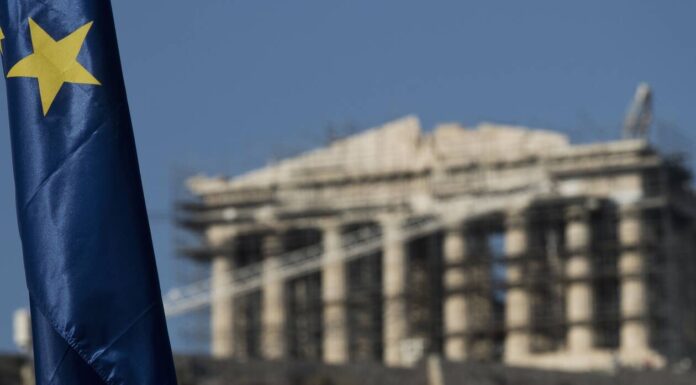 Κορονοϊός: Εφιαλτική πρόβλεψη του ΟΟΣΑ για μείωση έως και 35% του ελληνικού ΑΕΠ