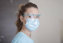 ΚΟΖΑΝΗ: 16χρονος μαθητής εκτύπωσε 3D μάσκες για γιατρούς και νοσηλευτές