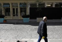 ΒΟΜΒΑ: Καραντίνα μέχρι το τέλος του 2020 για τους ηλικιωμένους