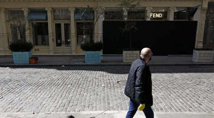 ΒΟΜΒΑ: Καραντίνα μέχρι το τέλος του 2020 για τους ηλικιωμένους