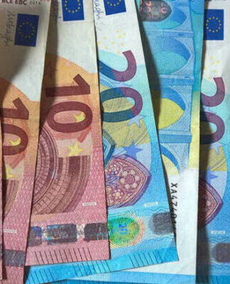 ΟΠΕΚΑ: Αντίστροφη μέτρηση για την καταβολή επιδομάτων και παροχών