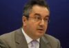 ΜΟΣΙΑΛΟΣ: Να μην ανοίξουν τα σχολεία – Τα μέτρα πρέπει να κρατήσουν 10-12 εβδομάδες