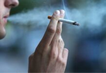 ΚΟΡΩΝΟΪΟΣ: Διατρέχουν μεγαλύτερο κίνδυνο οι καπνιστές;