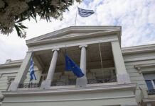 Σκληρή απάντηση Αθήνας στην Άγκυρα: Δεν δικαιούστε να δίνετε μαθήματα ανθρωπίνων δικαιωμάτων