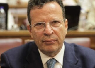 Ευρωβουλευτής ΝΔ Κύρτσος για Θεία Κοινωνία: «Εγώ δεν θα πήγαινα με τίποτα να μεταλάβω – Περιττό ρίσκο»