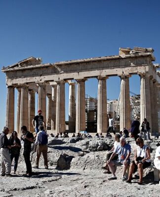 Αρχαιολογικοί χώροι: Ανοίγουν σήμερα – Στην Ακρόπολη η Κατερίνα Σακελλαροπούλου