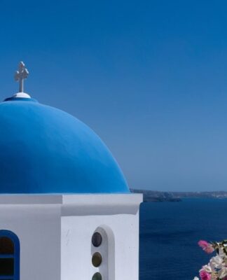 Financial Times: «Η Ελλάδα πέτυχε στην αντιμετώπιση του ιού και ετοιμάζεται για το καλοκαίρι»