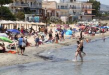 Άρση μέτρων: Έτσι θα ανοίξουν οι οργανωμένες παραλίες το Σαββατοκύριακο – Τι πρέπει να προσέξετε