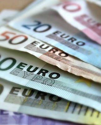 Επίδομα 800 ευρώ: Όλες οι νέες κατηγορίες εργαζομένων που θα το πάρουν