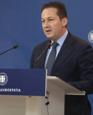 Κορονοϊός – Πέτσας: «Θα πηγαίνουμε βήμα-βήμα» – Τι είπε για τον τουρισμό και το ζήτημα των μεταφορών